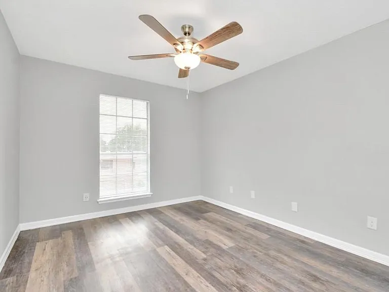 10101 S Gessner Rd #811 — Photo 32