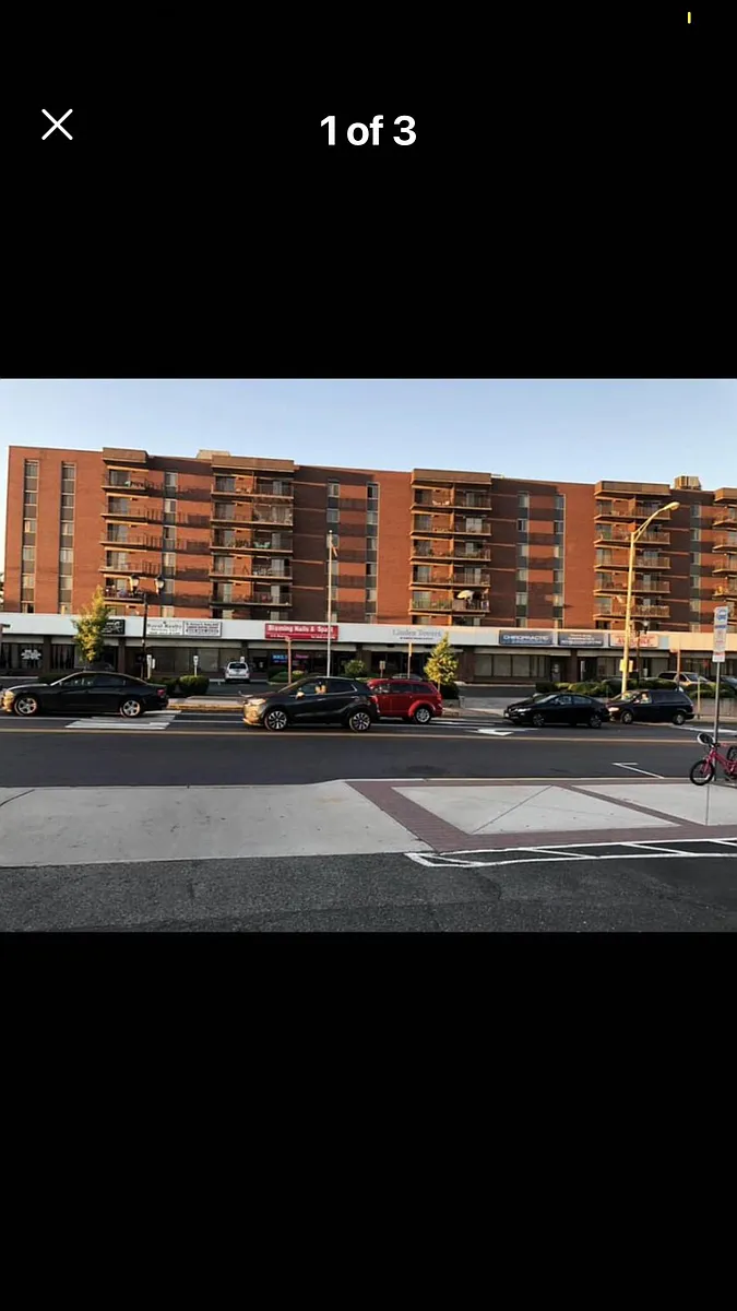 Building Photo - 10 N Wood Ave #777