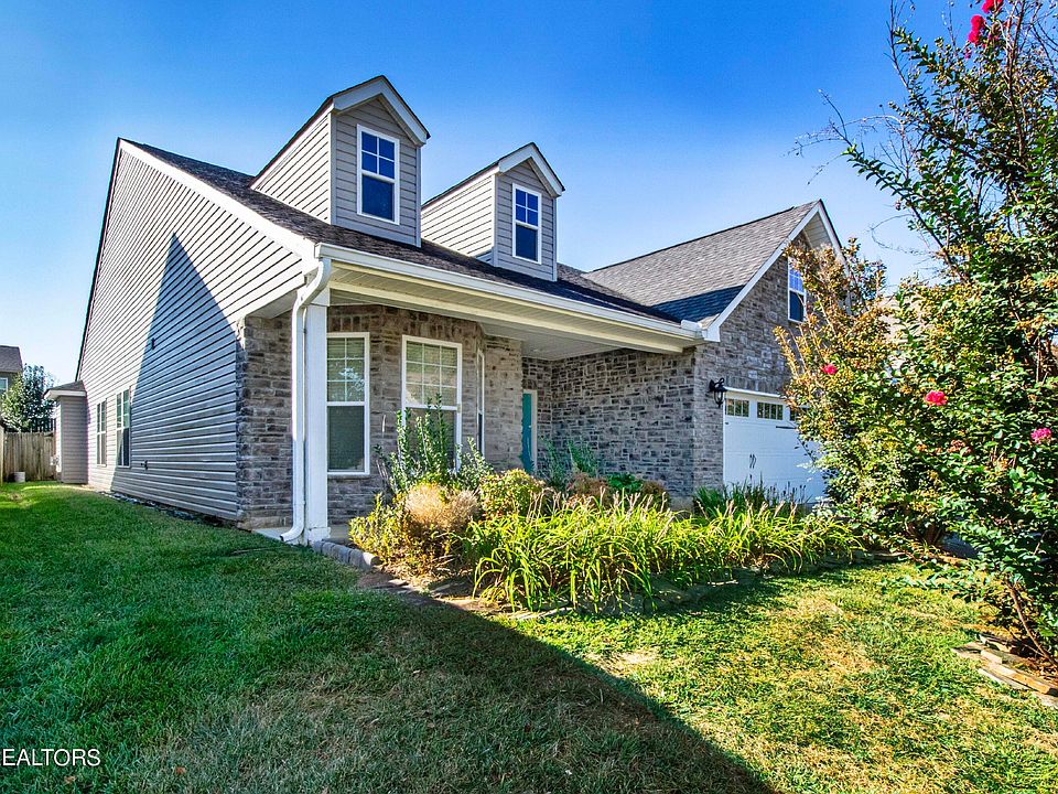 1st image of 12066 Woodhollow Ln