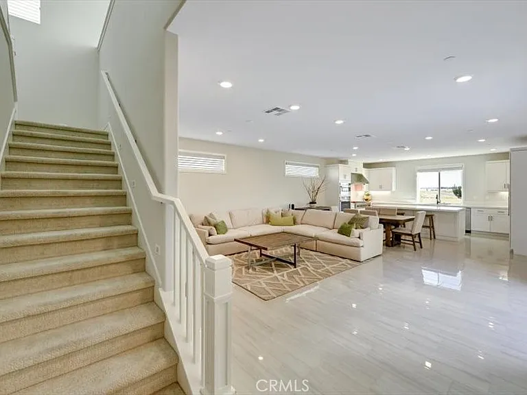 134 Chorus — Photo 11