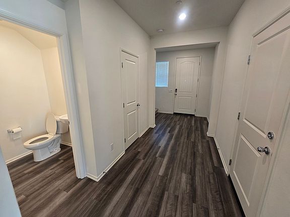 4th image of 11569 Miramar Ln