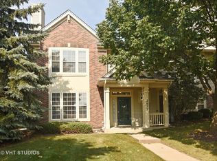 2637 N Greenwood Ave, Arlington Heights, IL 60004