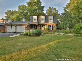 4100 Weymouth Dr SE, Grand Rapids, MI