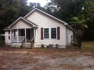 41 Club Bridge Rd, Saint Helena Island, SC 29920