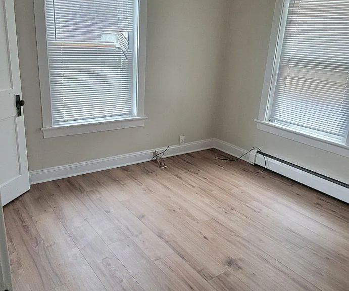 464 W Penn Ave — Photo 4