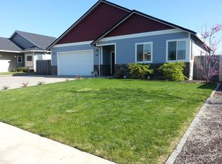 607 Nottingham Ter, Eagle Pt, OR 97524