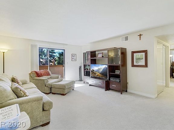 5th image of 2451 N Rainbow Blvd Unit 2074