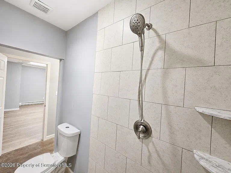 119 N River St #B — Photo 6