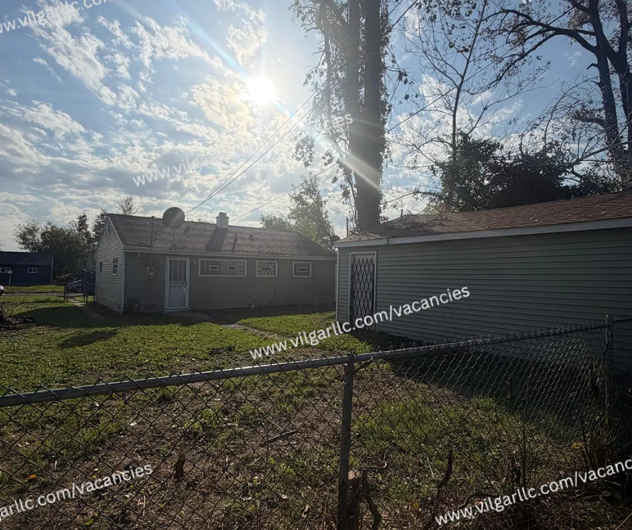Newly remodeled, 3 Bedroom 1 Bathroom home. — Photo 2
