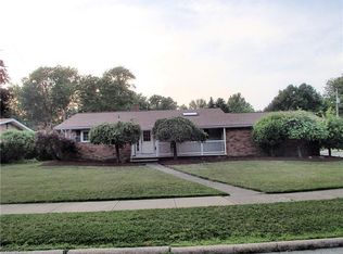 29501 Valley View Dr, Wickliffe, OH 44092