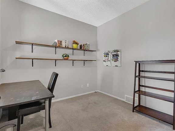 4th image of 22 SE Tuscany Ravine Mnr NW