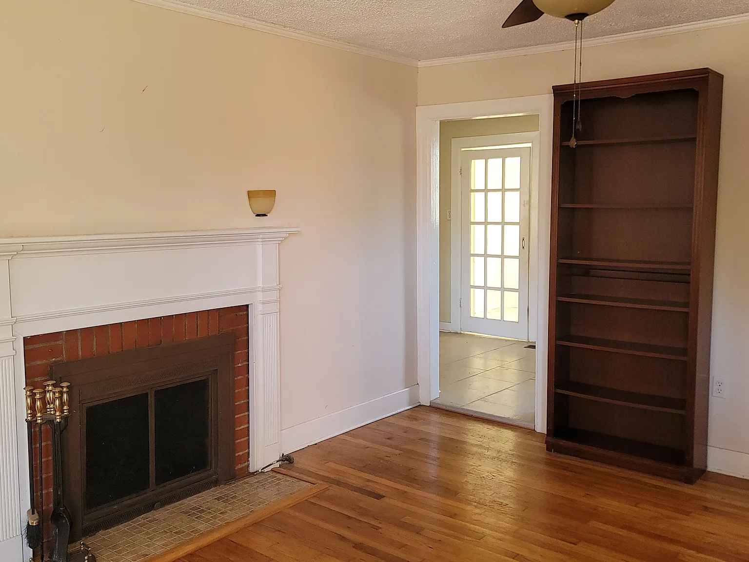 3 bed, 1200 sqft, $1,600 — Photo 3