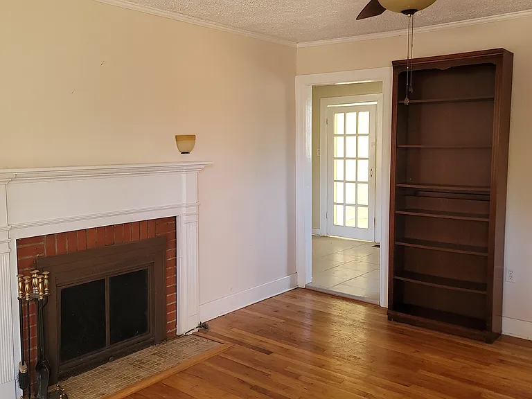 1750 Davidson Dr — Photo 3
