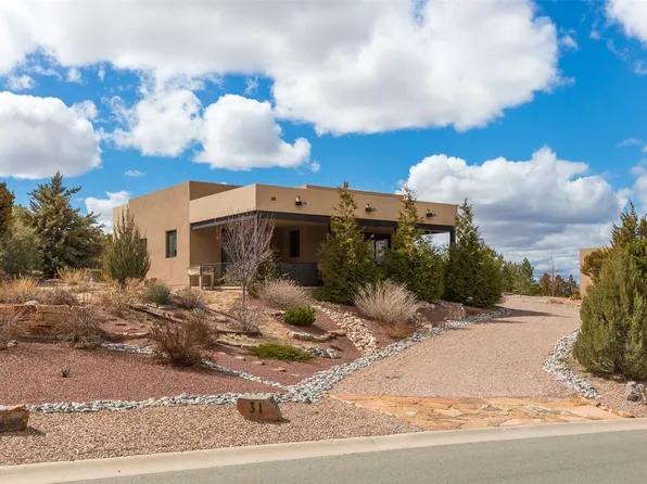 31 Via Tessera, Santa Fe, NM 87507