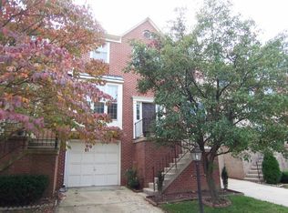 12005 Johns Pl, Fairfax, VA 22033