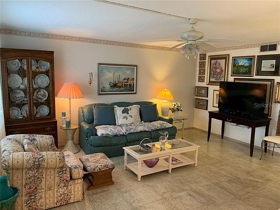 3rd image of 11700 Park Blvd APT 108