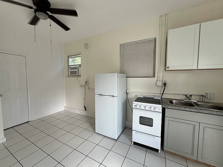 622 S Federal Hwy #9 — Photo 5