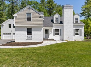 4 Lanewood Rd, Cumberland Foreside, ME 04110