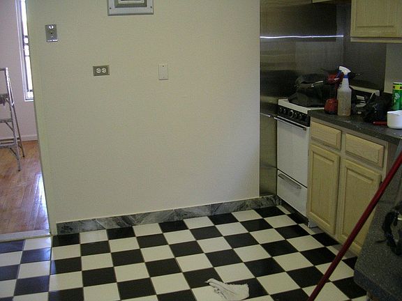 5th image of 462 E 115th St APT 5A