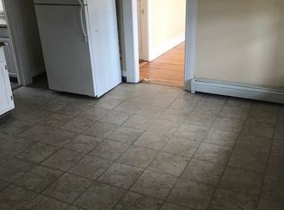 662 Summer St APT 3, Manchester, NH 03103