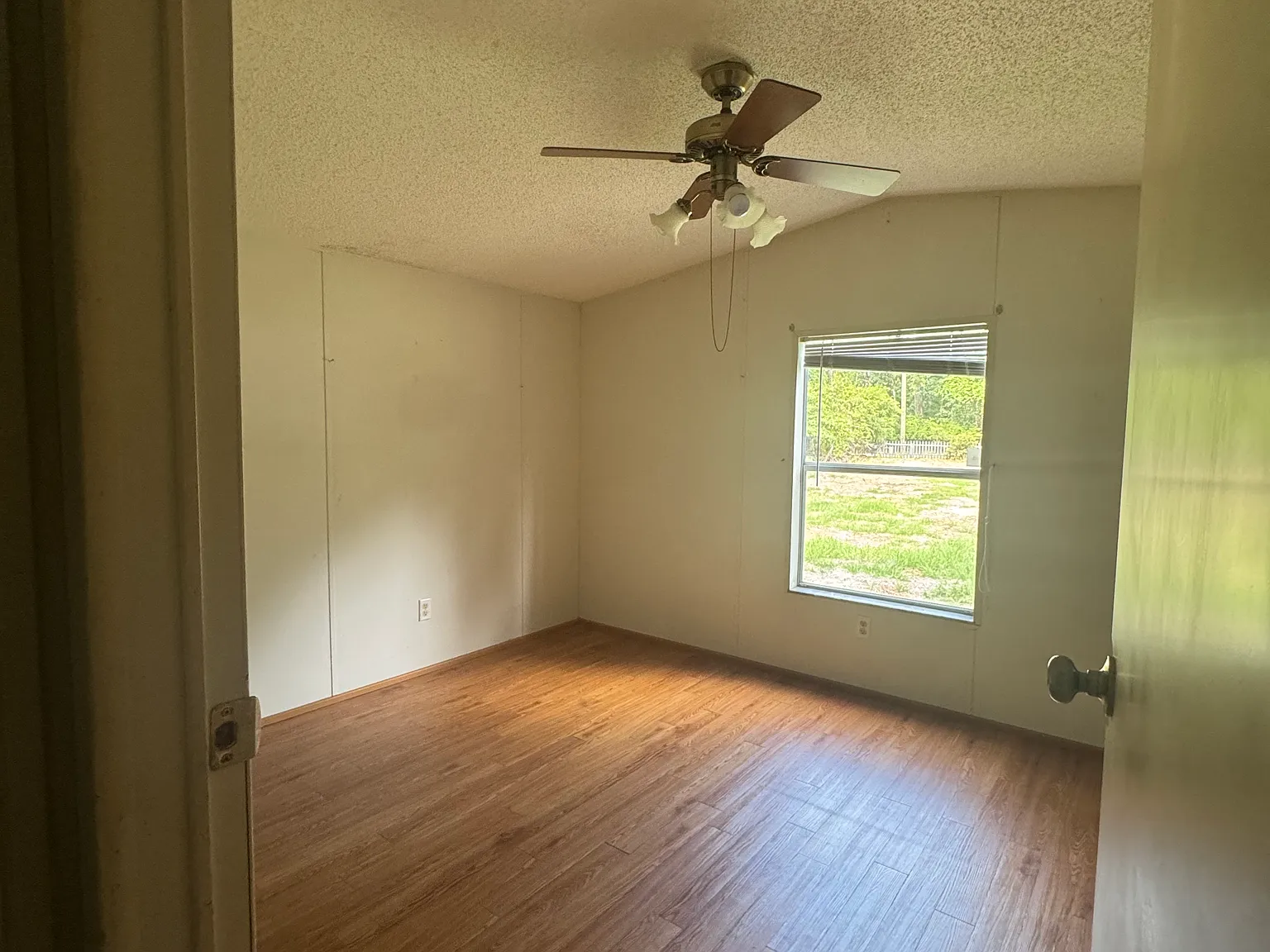 2 bed, 1220 sqft, $1,475 — Photo 3