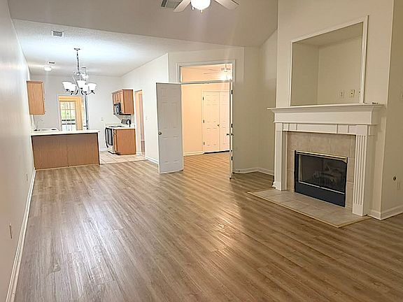 2nd image of 7751 Lipscomb Dr