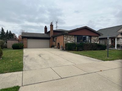 8361 W Maynard Rd, Niles, IL, 60714