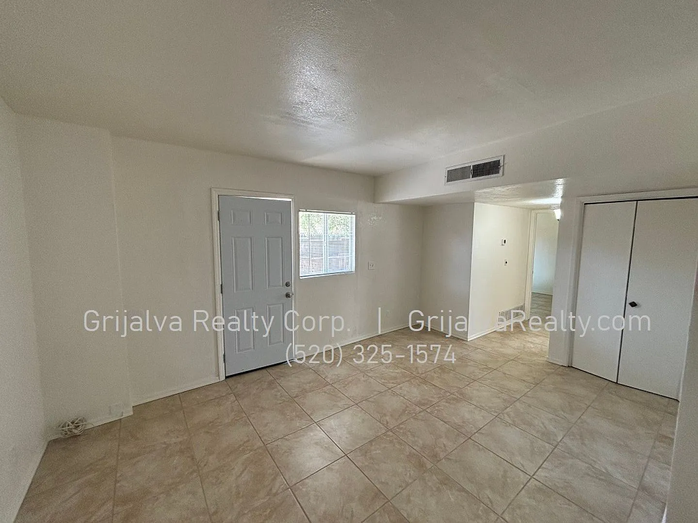 2415 N. Geronimo — Photo 2