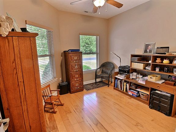 5th image of 432 Hibiscus Dr