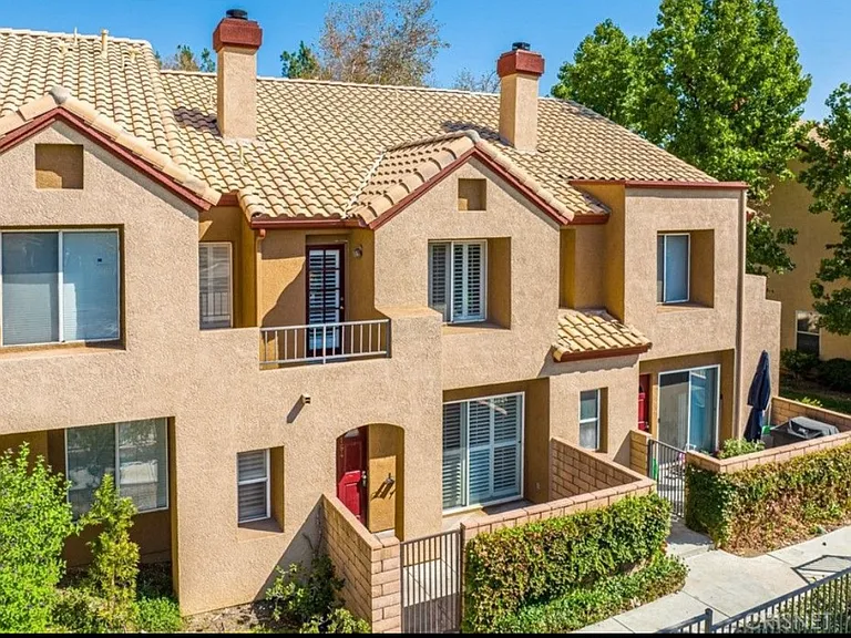 28114 Seco Canyon Rd #154 — Photo 3