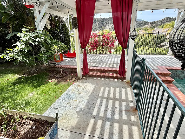 26324 Beecher Ln — Photo 11