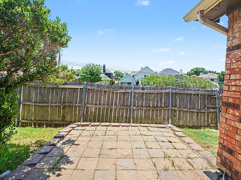 2201 Jackson Cir — Photo 27