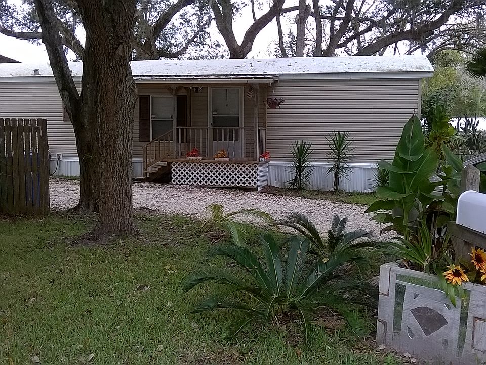 1st image of 640 Helen St