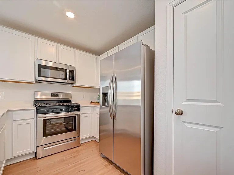 22310 Mountain Pine Dr — Photo 7