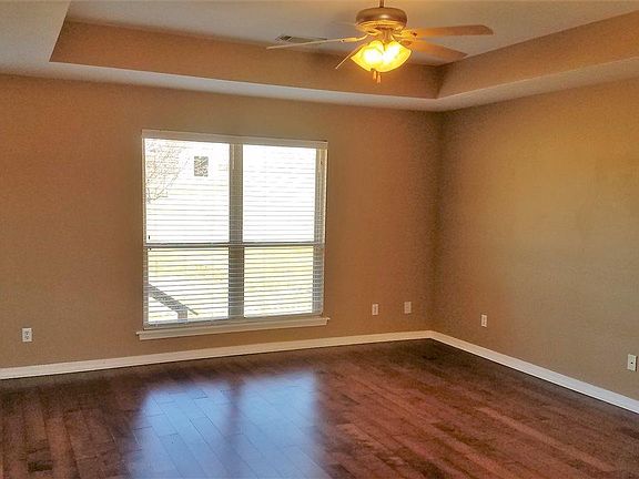 5th image of 87 Crestpointe Dr