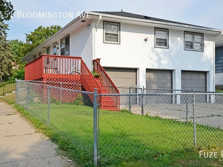 4451 Bloomington Ave — Photo 14