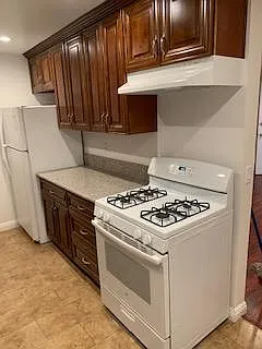 1527 S Shenandoah St #5 — Photo 3