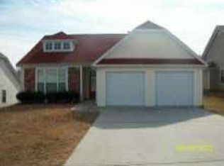 215 Fairgrove Ln, Fairburn, GA 30213