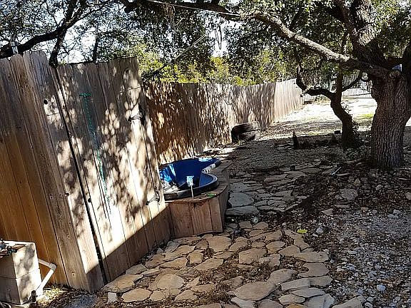 4th image of 2413 Fuller Dr