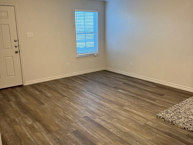 5706 McGregor Ct — Photo 6