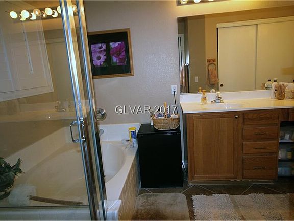 5th image of 6279 Stone Hollow Ave