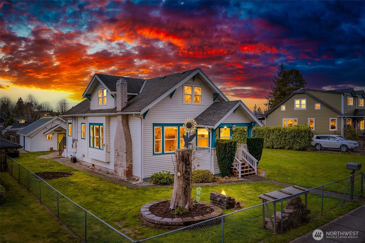 1022 Oakes Avenue photo 1