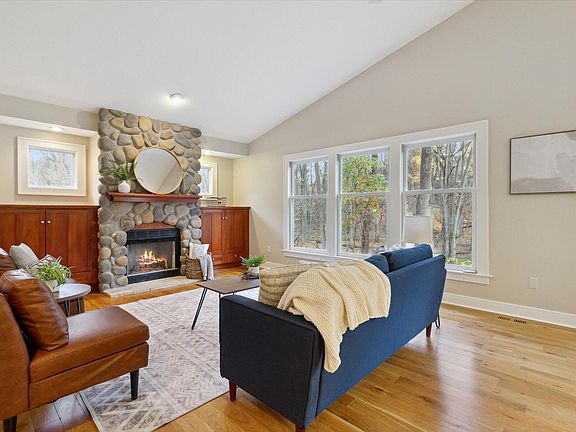 4th image of 1550 Alden Nash Ave NE