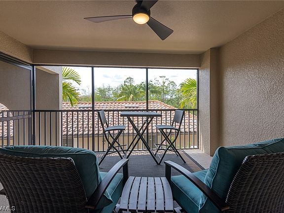 3rd image of 9844 Venezia Cir Unit 725