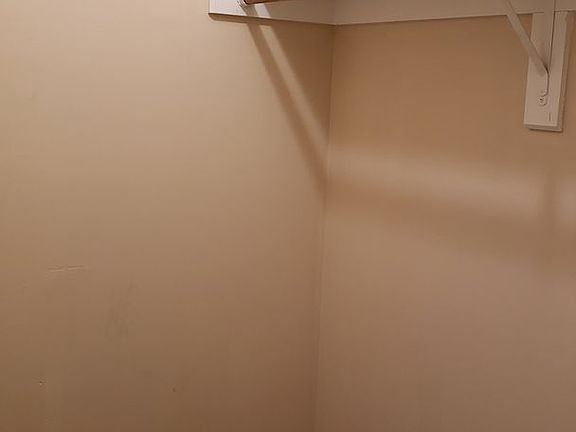 4th image of 134 W Oak Ave