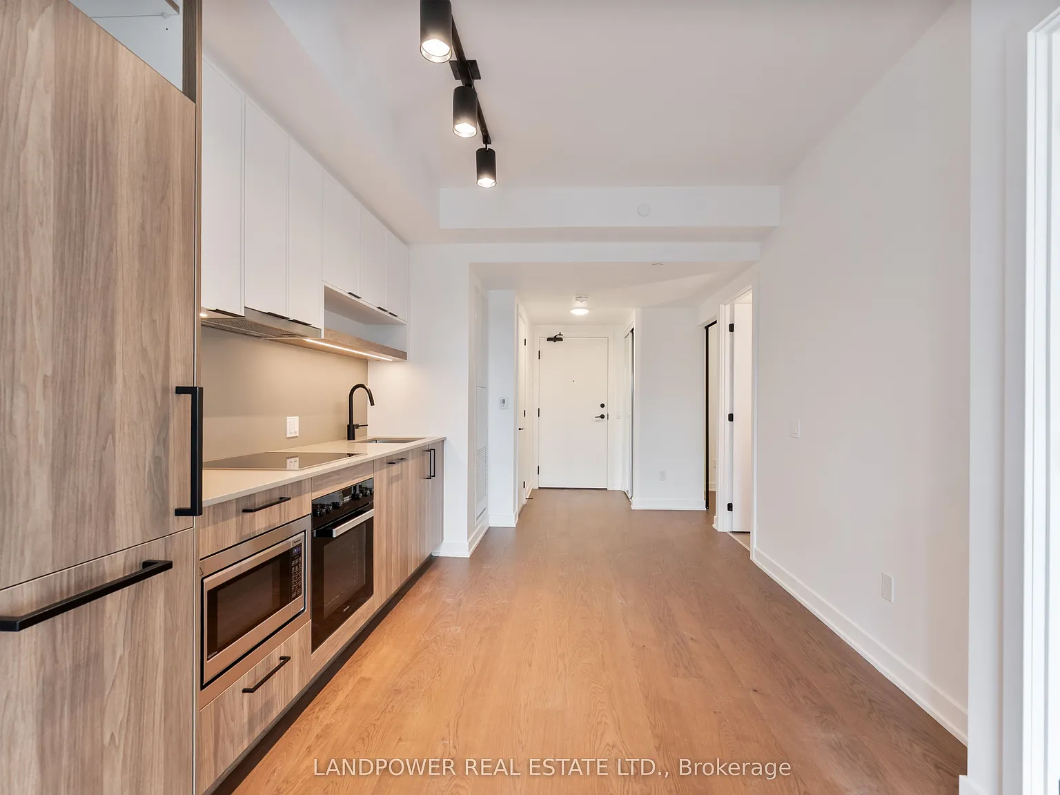 South Forest Hill Residences — Photo 3