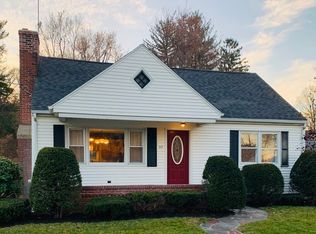 27 Lombard Ave, East Longmeadow, MA 01028