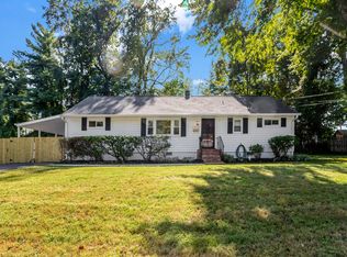 7555 Park Ln, Annandale, VA 22003