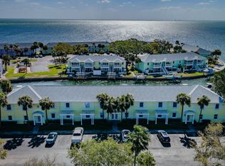 5196 Beach Dr SE APT B, Saint Petersburg, FL 33705
