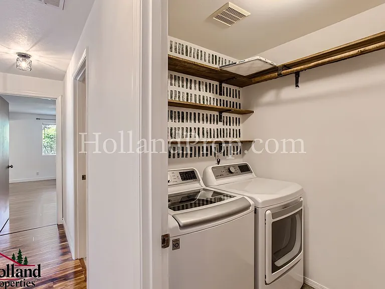 10849 NW Glencoe Rd — Photo 20